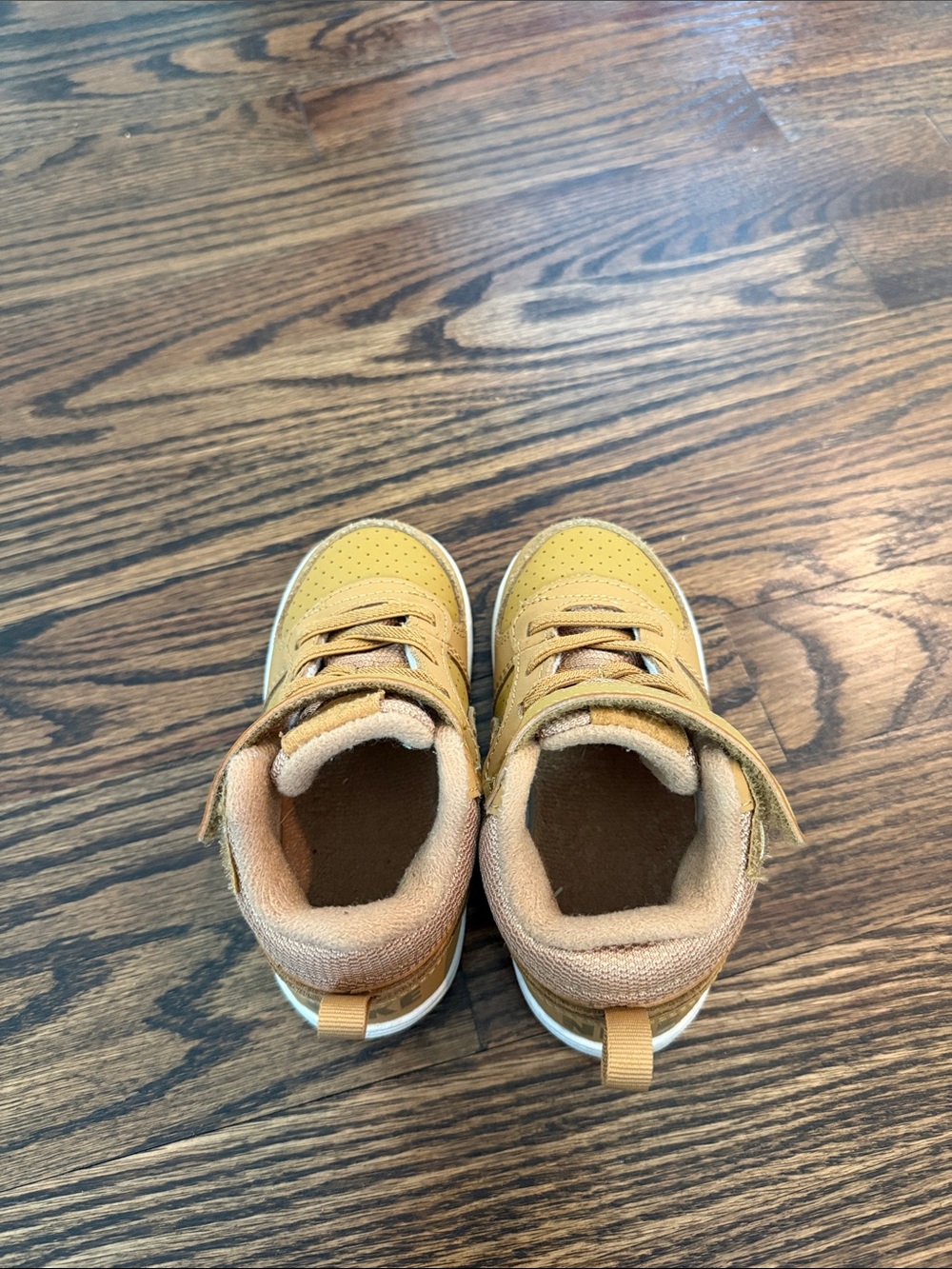 Nike Kids Mid-Top Sneakers in Wheat - Picture 3 of 6